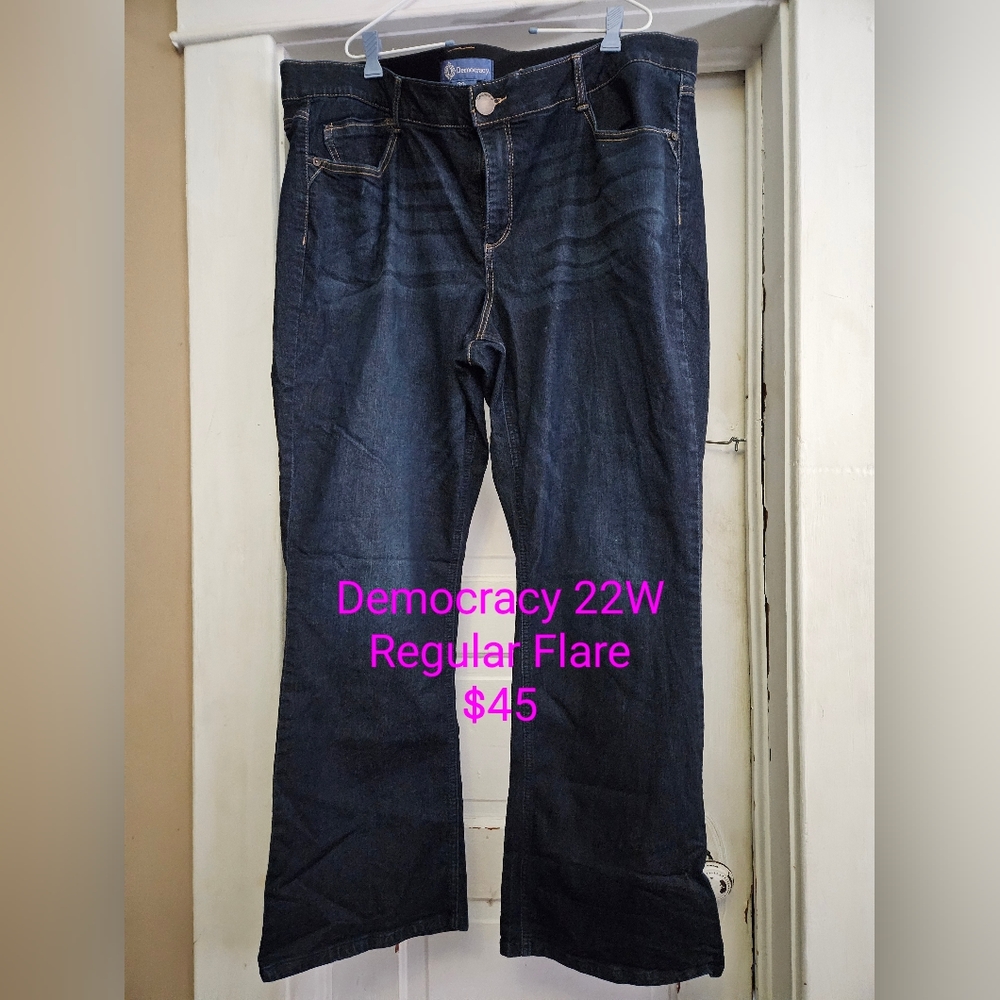 Democracy Flares Regular 22w